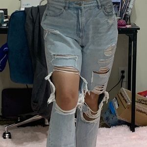 American eagle hi rise ripped mom jeans